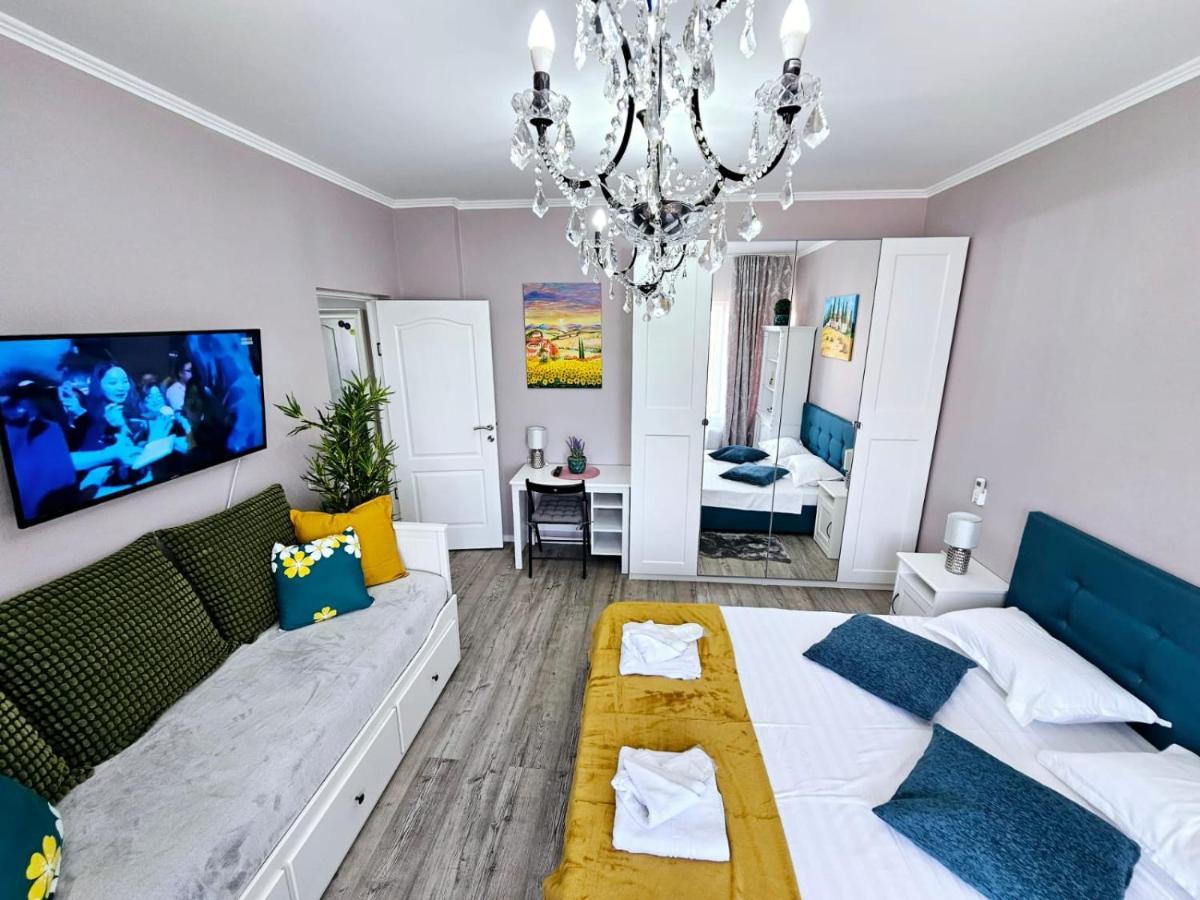 Chic Studio Old City Center - Ivo19 Boekarest Buitenkant foto