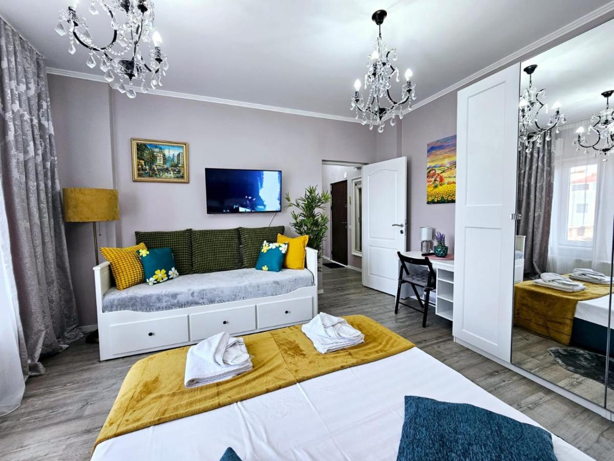 Chic Studio Old City Center - Ivo19 Boekarest Buitenkant foto